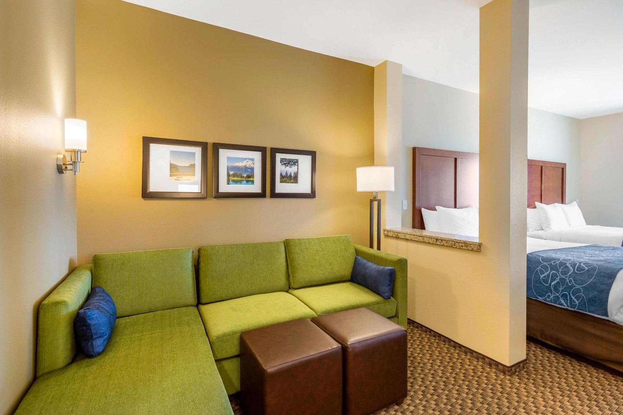 คอมฟอร์ต สวีท เบอร์ลิงตัน เนียร์ I-5 Hotel ภายนอก รูปภาพ