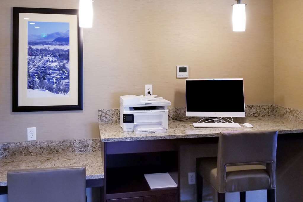 คอมฟอร์ต สวีท เบอร์ลิงตัน เนียร์ I-5 Hotel สิ่งอำนวยความสะดวก รูปภาพ